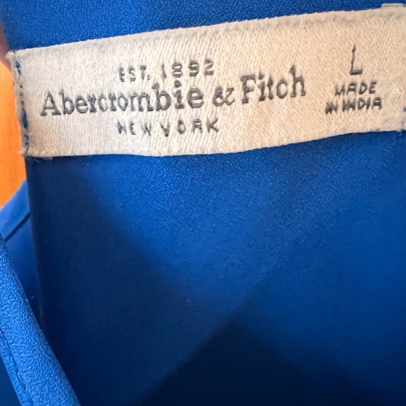 Abercrombie & Fitch Blue V-Neck Slip Tank – Size Large - Picture 3 of 4